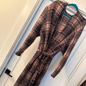 Skims plaid robe